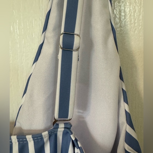 Bathing suit - Picture 3 of 3